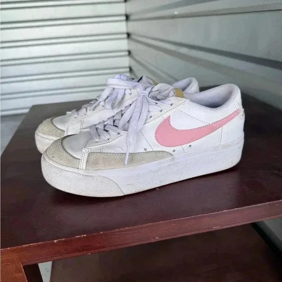 Nike Blazer Platform Sneaker - Picture 1 of 3